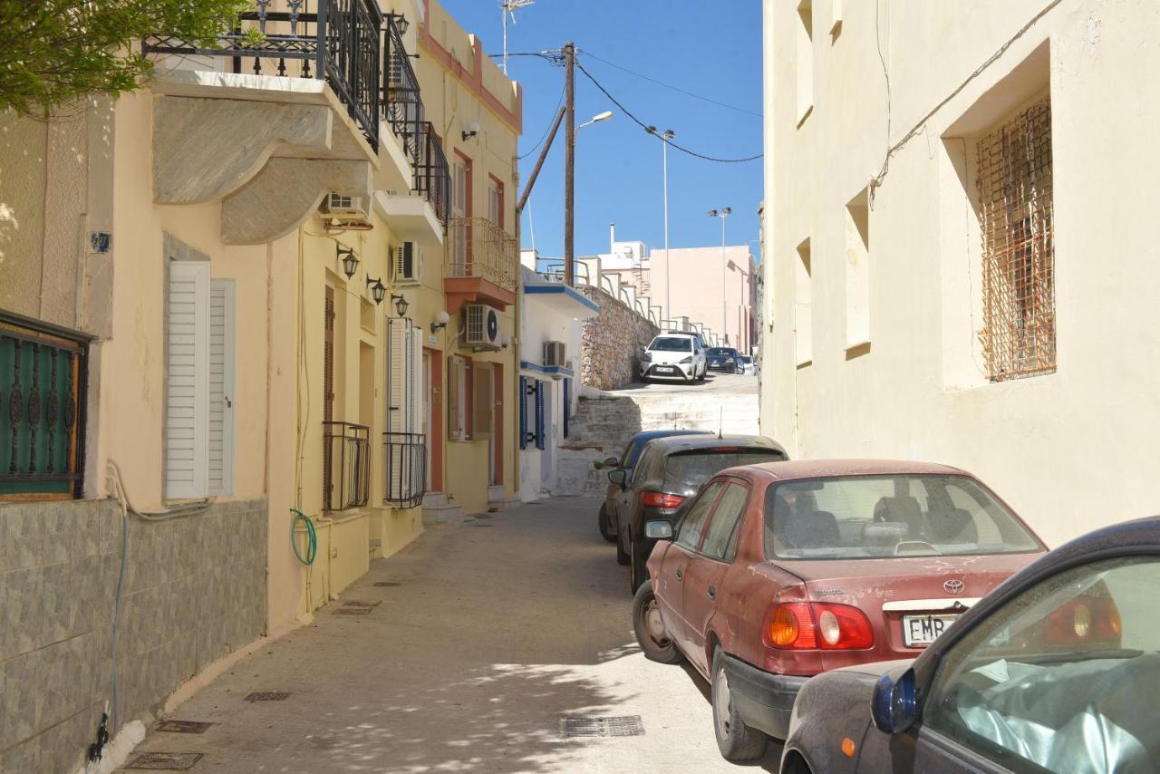 Almanza Apartment Syros Ермополи Екстериор снимка