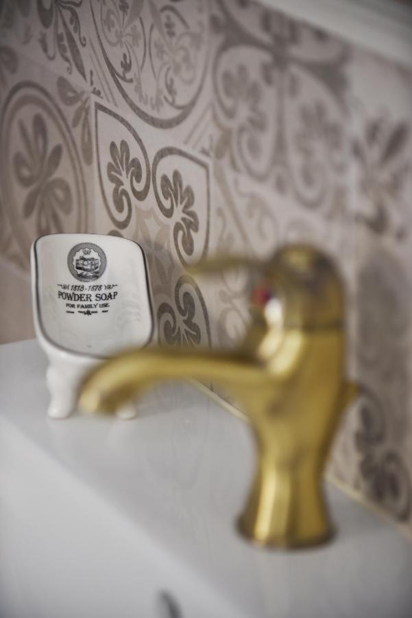 Almanza Apartment Syros Ермополи Екстериор снимка